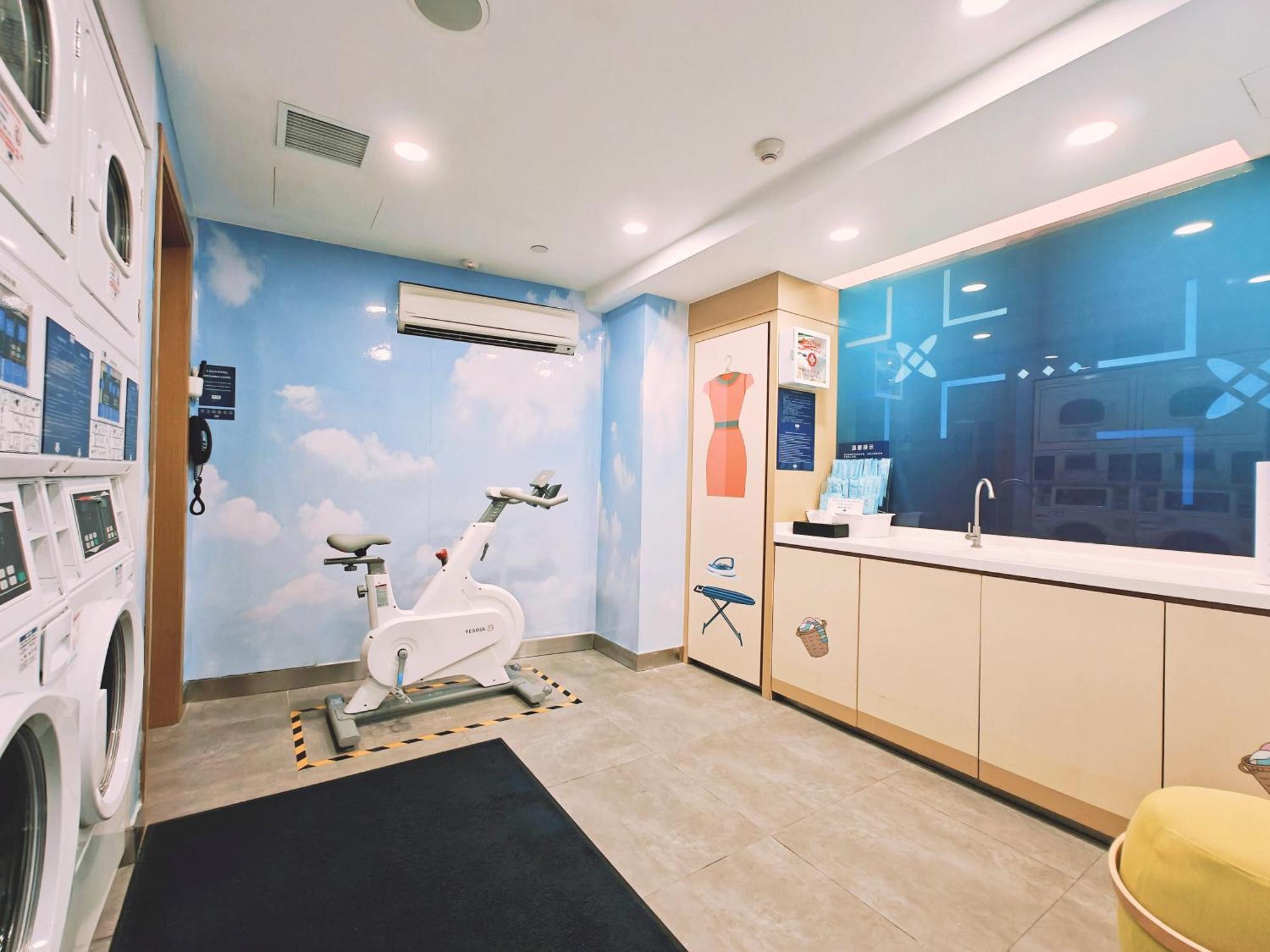 Holiday Inn Express Macau City Centre By Ihg Экстерьер фото